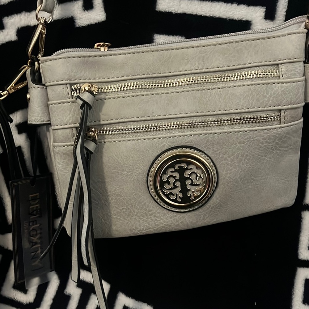 Light gray crossbody bag